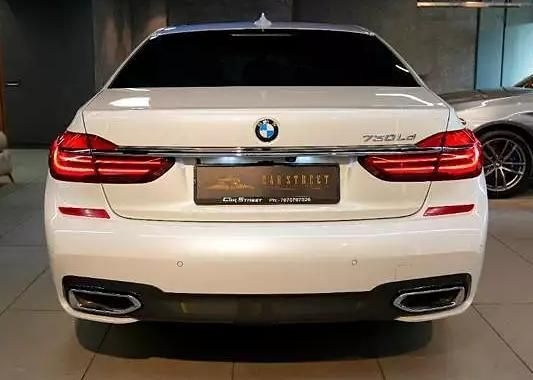 BMW 7 Series 750Li 2010