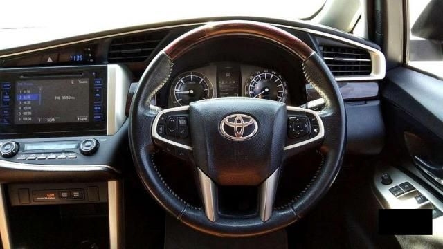 Toyota Innova Crysta 2.4 VX 7 STR 2022