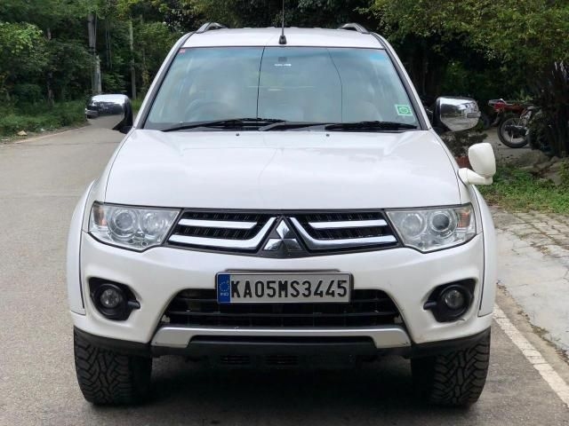 Mitsubishi Pajero Sport 2.5 AT 2015