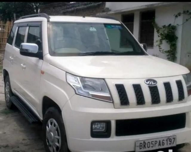 Mahindra TUV300 T6 Plus 2017