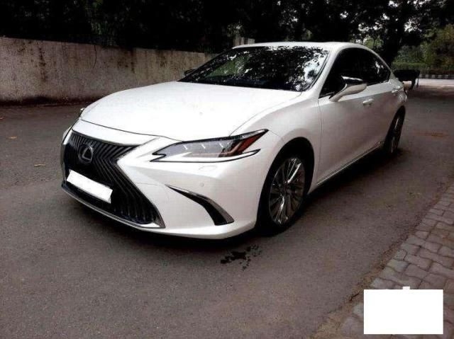 Lexus ES 300h BS6 2020