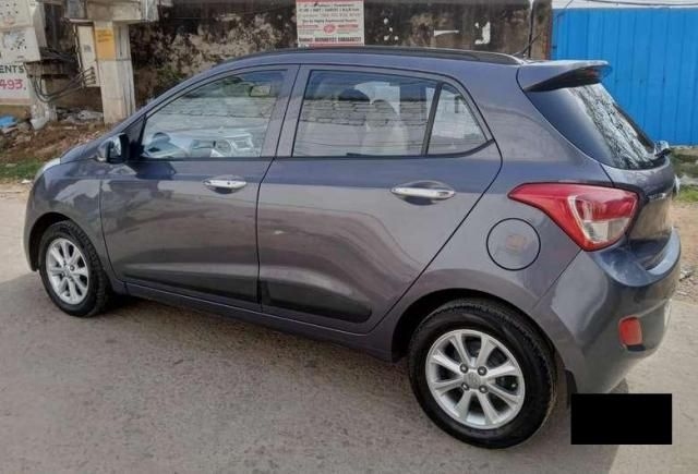 Hyundai i10 Sportz 1.2 2015