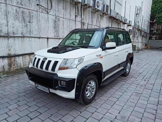 Mahindra TUV300 T8 mHAWK100 2016