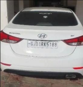 Hyundai Elantra 1.8 SX MT 2015