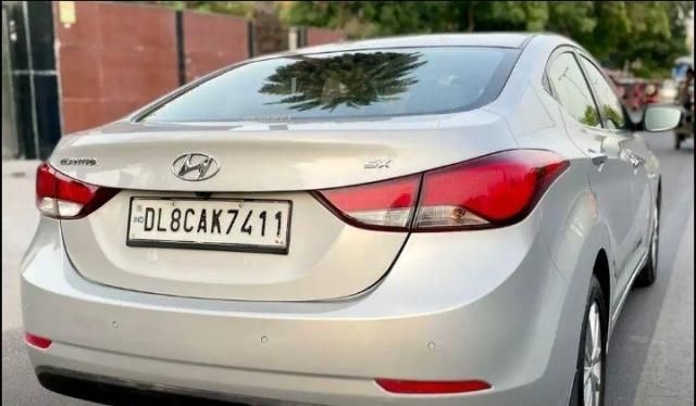 Hyundai Elantra 1.6 SX MT 2015