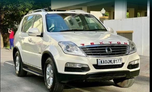 Mahindra Ssangyong Rexton RX7 2013