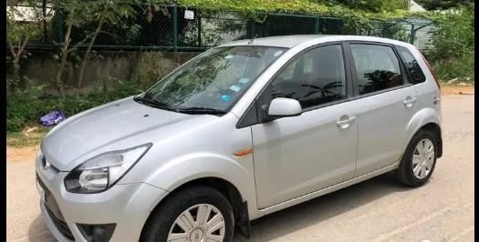 Ford Figo 1.5D TITANIUM MT 2011