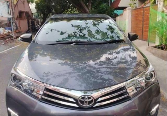 Toyota Corolla Altis 1.8 VL AT 2015