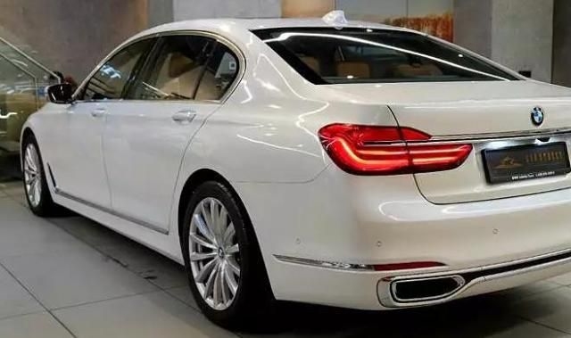 BMW 7 Series 740Li 2010