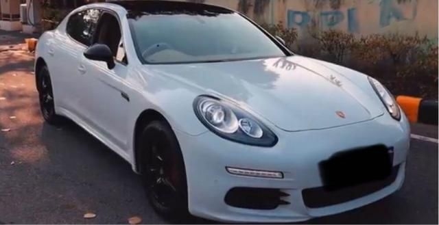 Porsche Panamera Diesel 2012