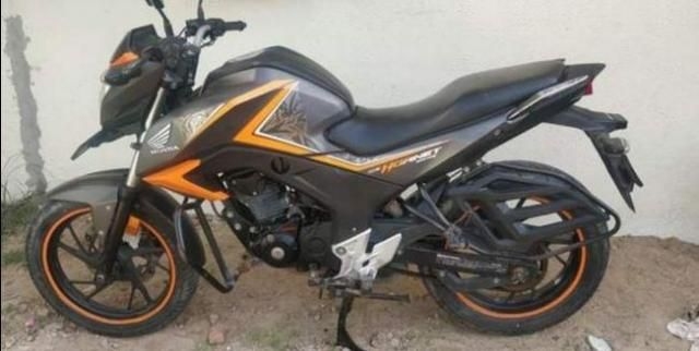 Honda CB Hornet 160R CBS 2016