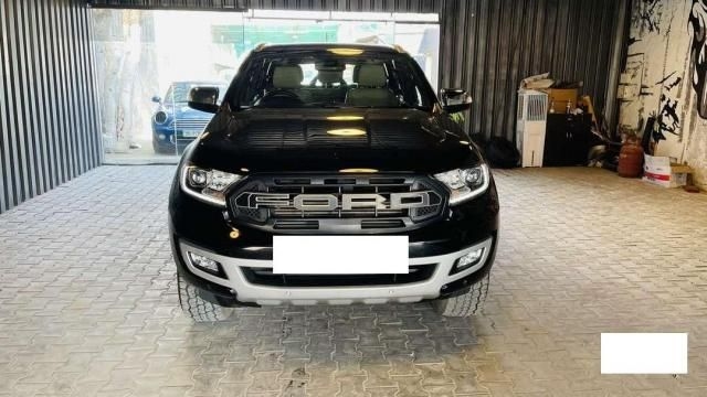 Ford Endeavour Titanium 3.2 4x4 AT 2017