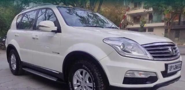 Mahindra Ssangyong Rexton RX7 2013