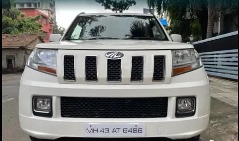 Mahindra TUV300 T8 AMT 2015