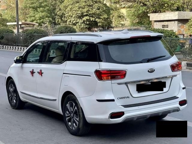 Kia Carnival Premium 7 STR 2021