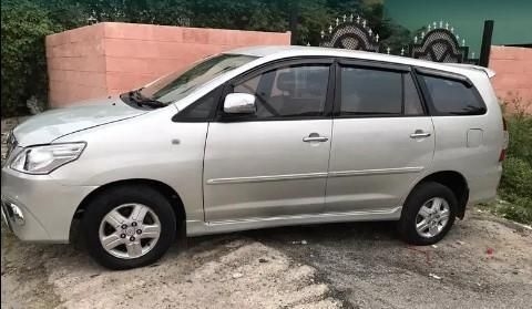 Toyota Innova 2.5 VX 7 STR BS IV 2007