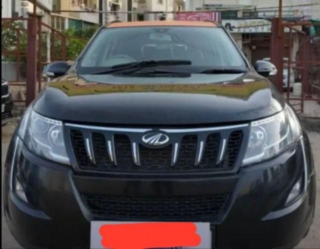 Mahindra XUV500 W10 AT 2017