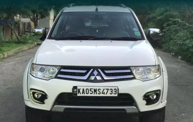 Mitsubishi Pajero Sport 4X2 AT 2015