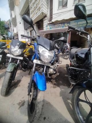 Bajaj Pulsar 135LS 2015