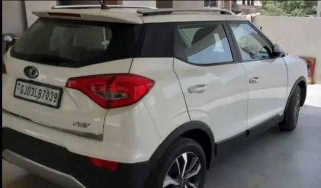 Mahindra XUV300 W8 (O) Diesel 2019