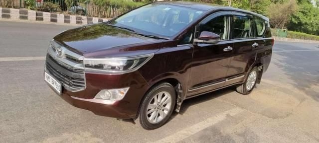 Toyota Innova Crysta 2.4 VX 8 STR 2018