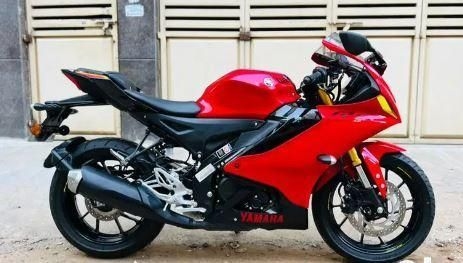 Yamaha YZF-R15 V4 Metallic Red 2021