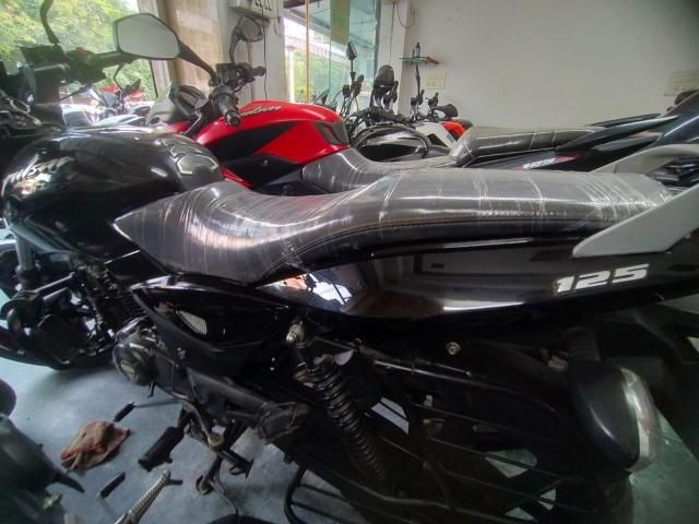 Bajaj Pulsar 125cc Disc BS6 2020