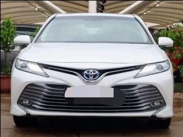 Toyota Camry Hybrid 2020