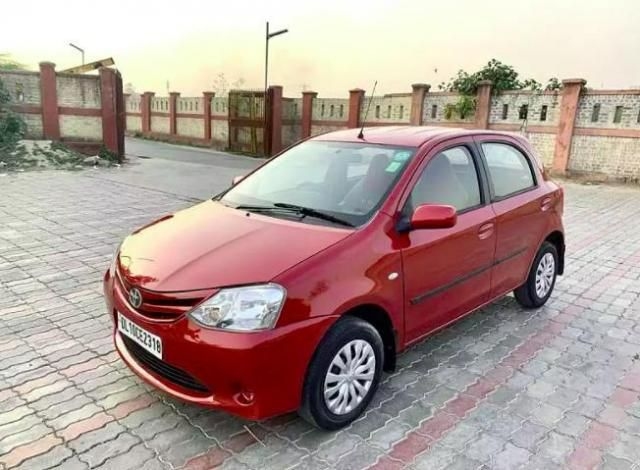 Toyota Etios Liva G 2012