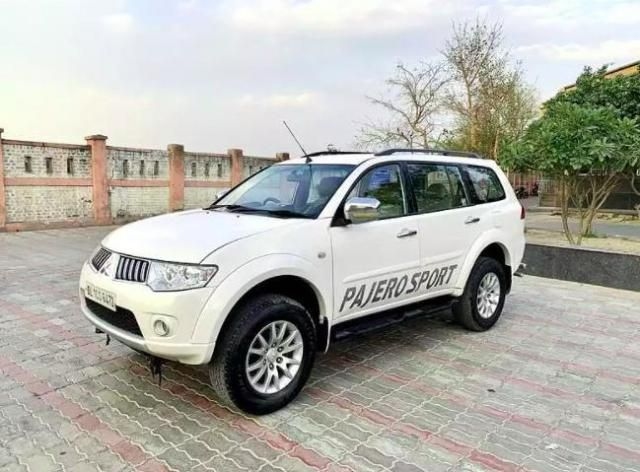 Mitsubishi Pajero Sport 2.5 MT 2014