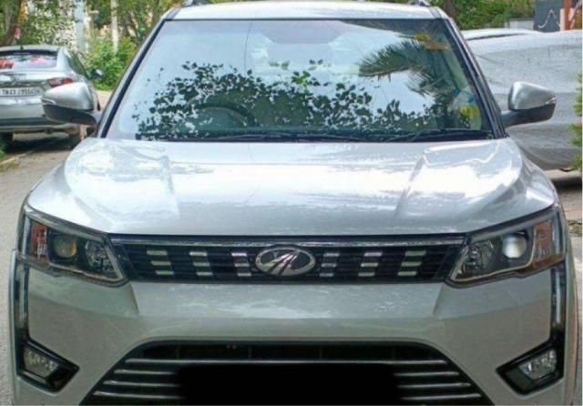 Mahindra XUV300 W4 Petrol 2022