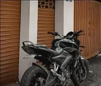 Bajaj Pulsar NS200 2015