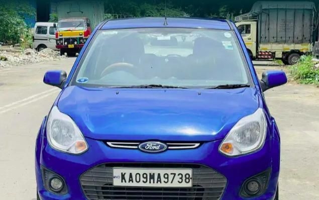 Ford Figo Titanium Blu 1.5 TDCi 2014