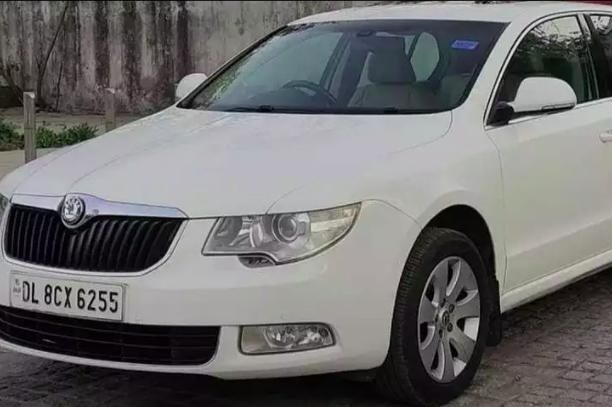 SKODA SUPERB Elegance 1.8 TSI AT 2012