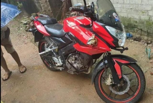 Bajaj Pulsar AS150 2015