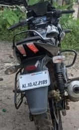 Bajaj Pulsar 220F 2018