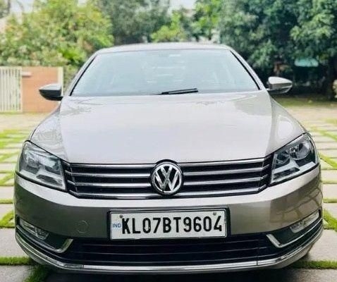 Volkswagen Passat Highline 2.0 TDI 2012