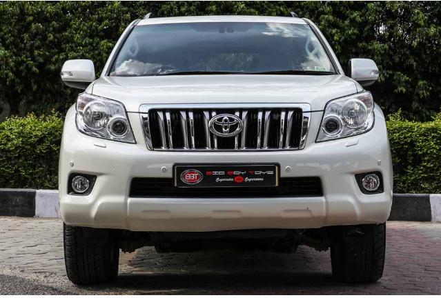 Toyota Land Cruiser V8 2012
