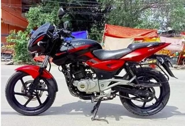 Bajaj Pulsar 180cc 2017