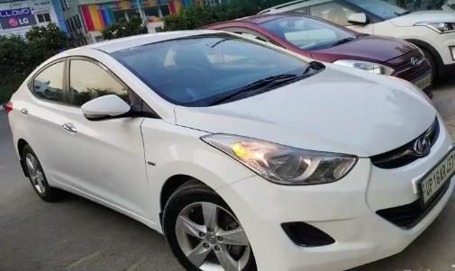 Hyundai Elantra 1.6 SX MT 2013