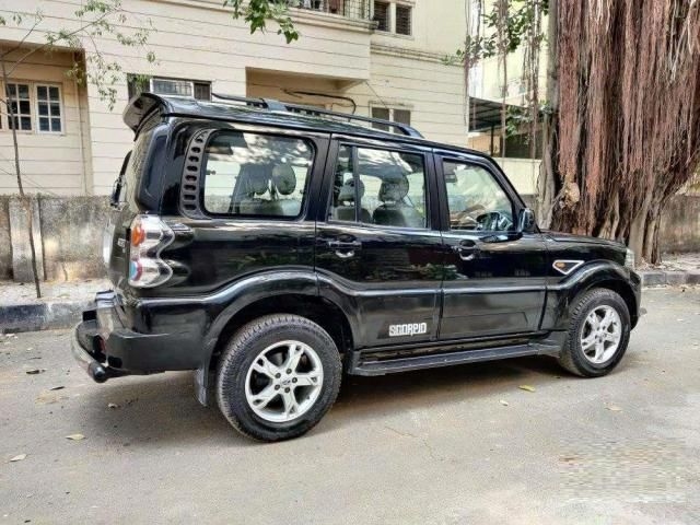 Mahindra Scorpio S9 2WD 8 SEATER 2020