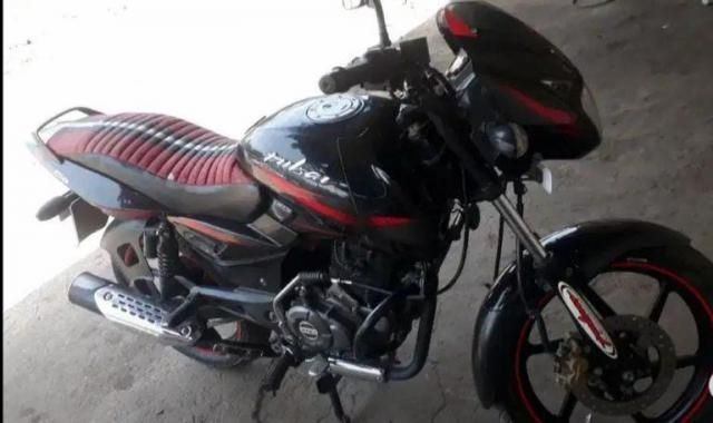 Bajaj Pulsar 150cc 2014