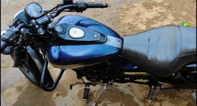 Bajaj Avenger Street 150 2016