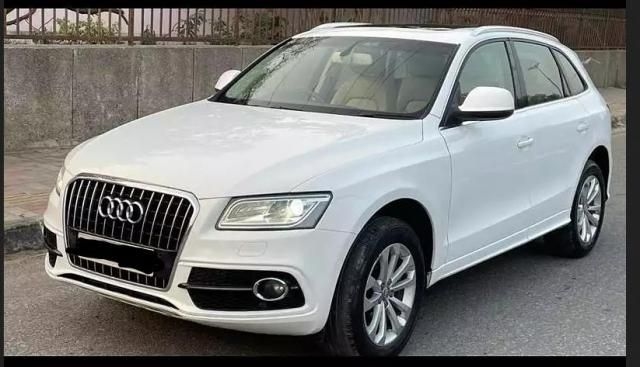 Audi Q5 45 TFSI Premium Plus 2022