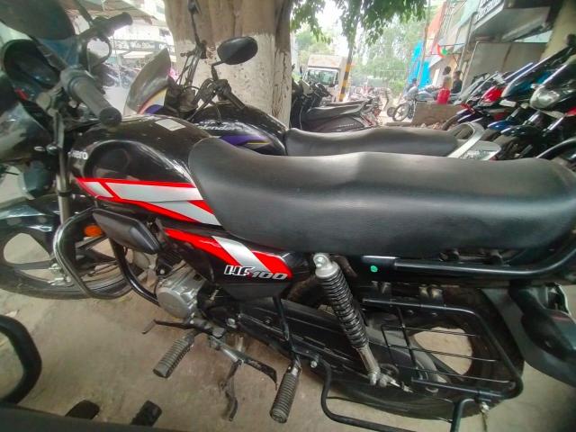 Hero HF Deluxe Black Self Alloy 100cc 2022