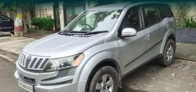 Mahindra XUV500 W8 2WD 2012