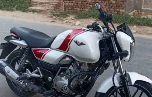 Bajaj V15 150cc 2017