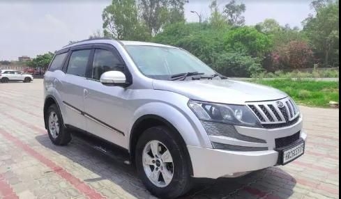 Mahindra XUV500 W8 2WD 2014