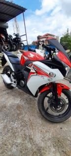 Honda CBR 150R 150cc 2013