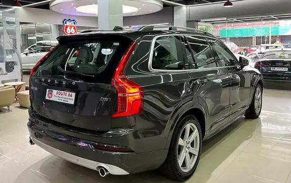 Volvo XC90 Momentum Luxury 2016